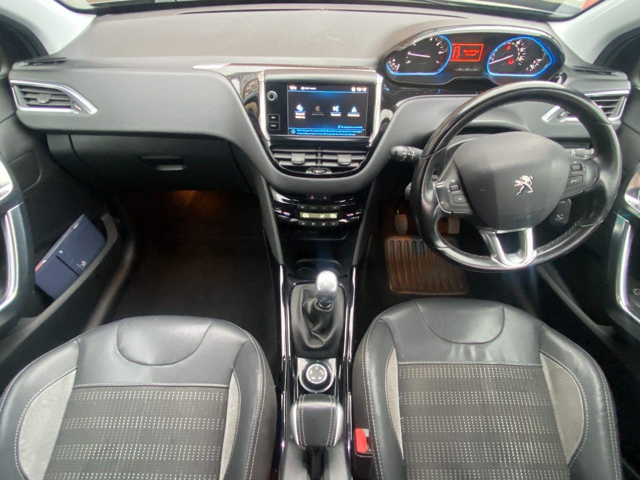 Peugeot 2008 Image 12