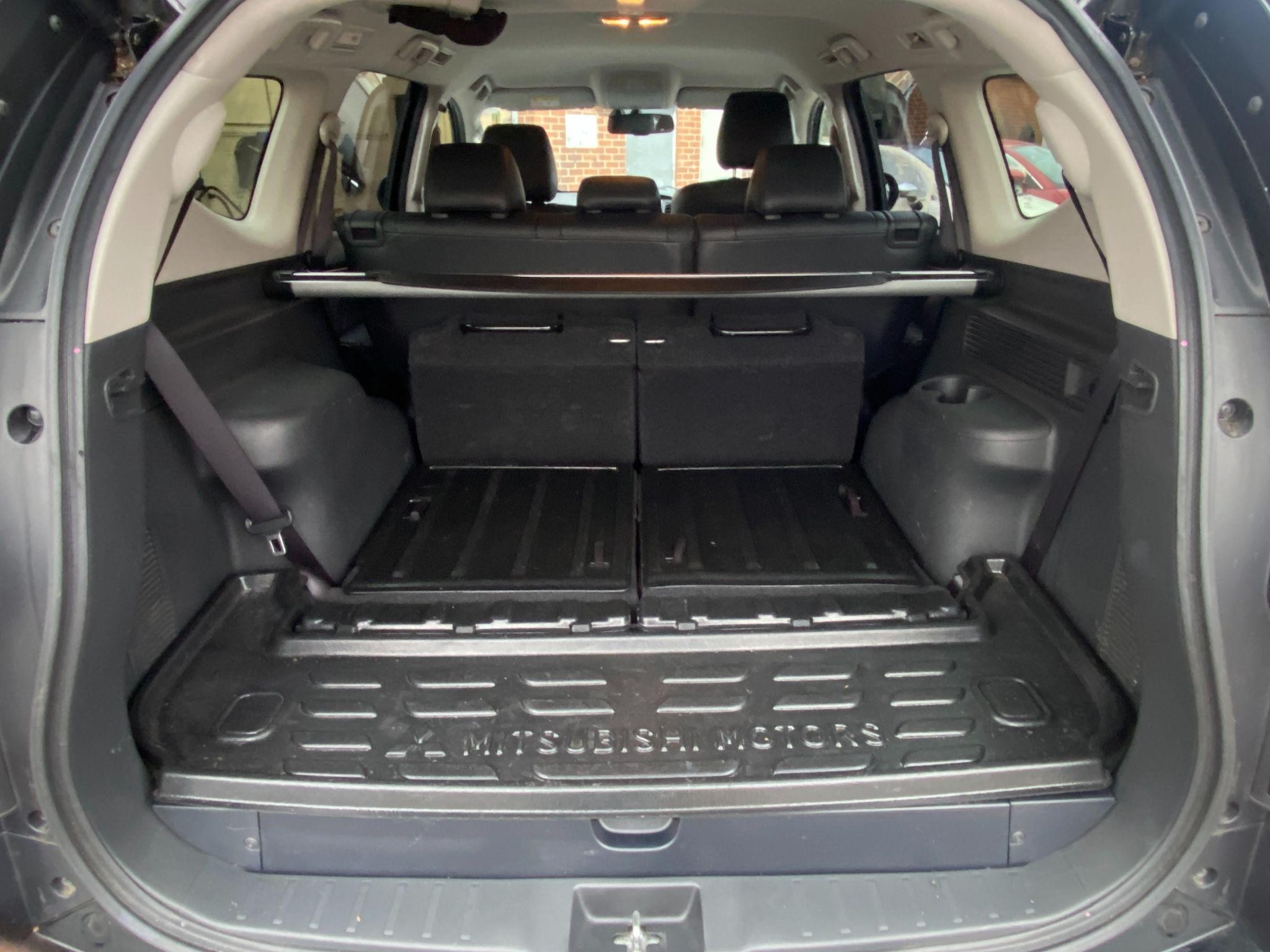 Mitsubishi Shogun Sport Image 11