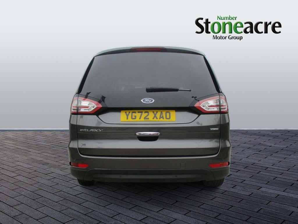 Ford Galaxy Image 4