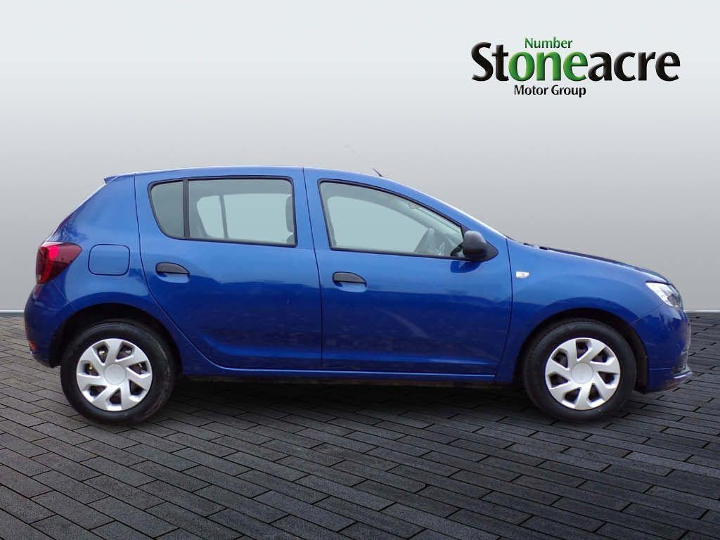 Dacia Sandero Image 2