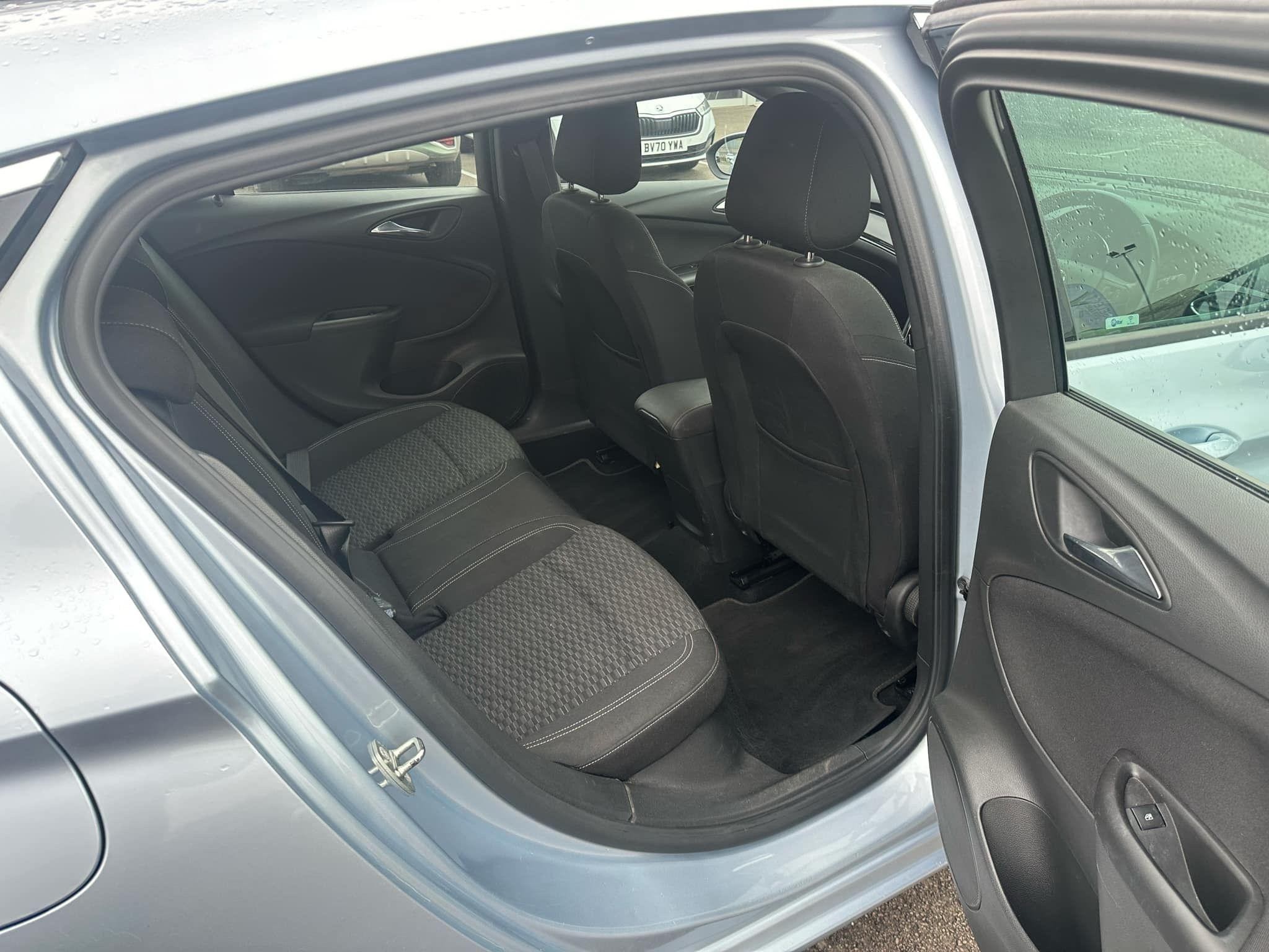 Vauxhall Astra Image 19