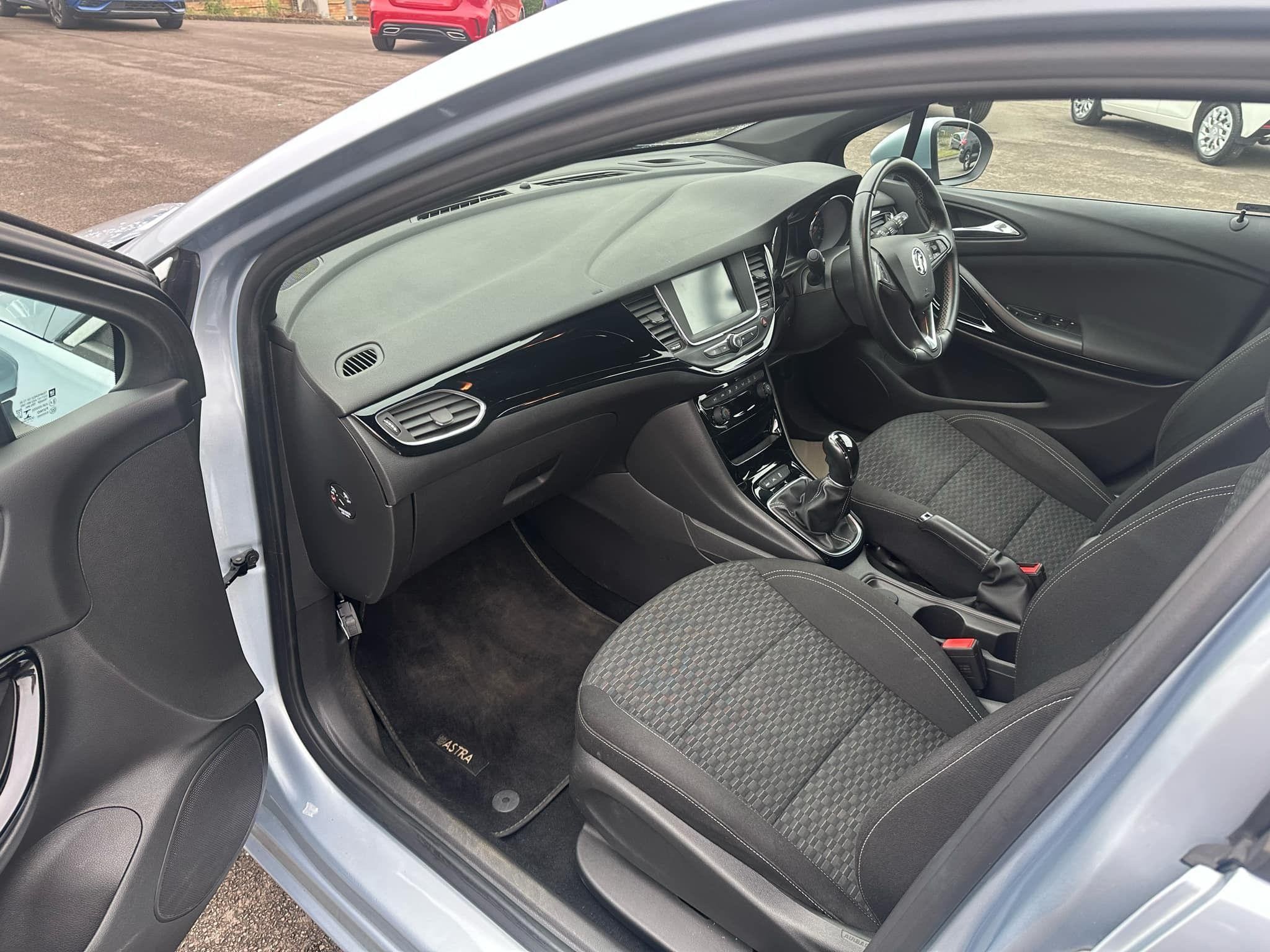 Vauxhall Astra Image 22