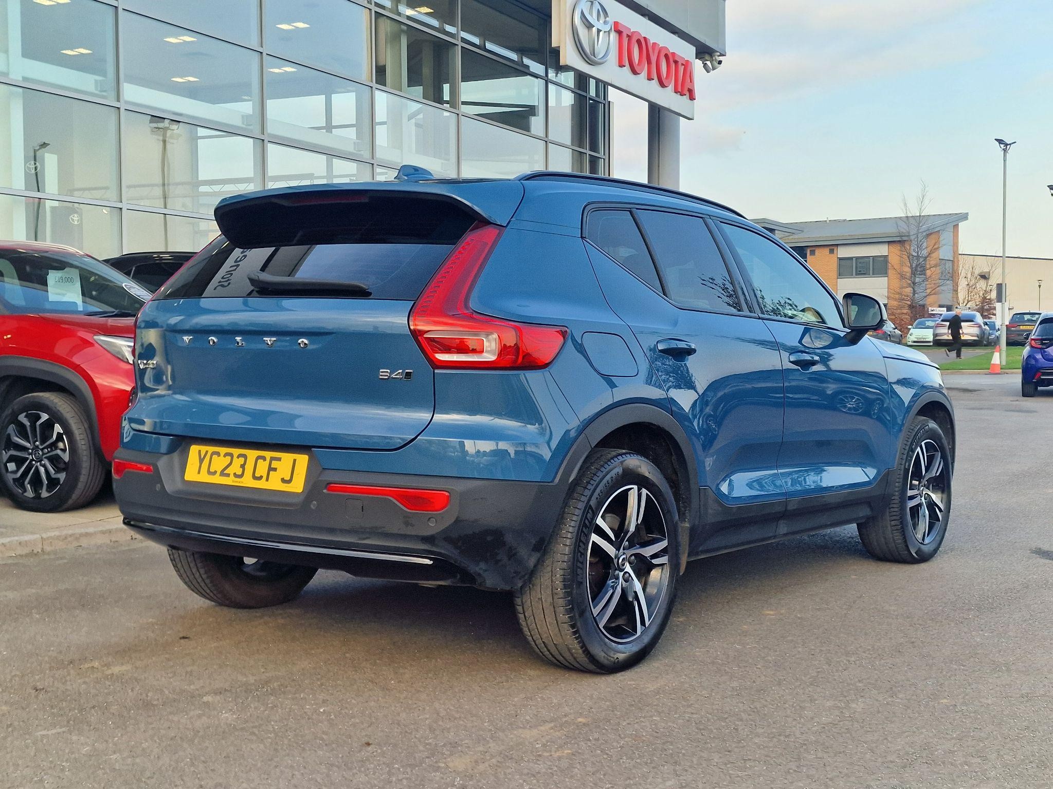 Volvo XC40 Image 2