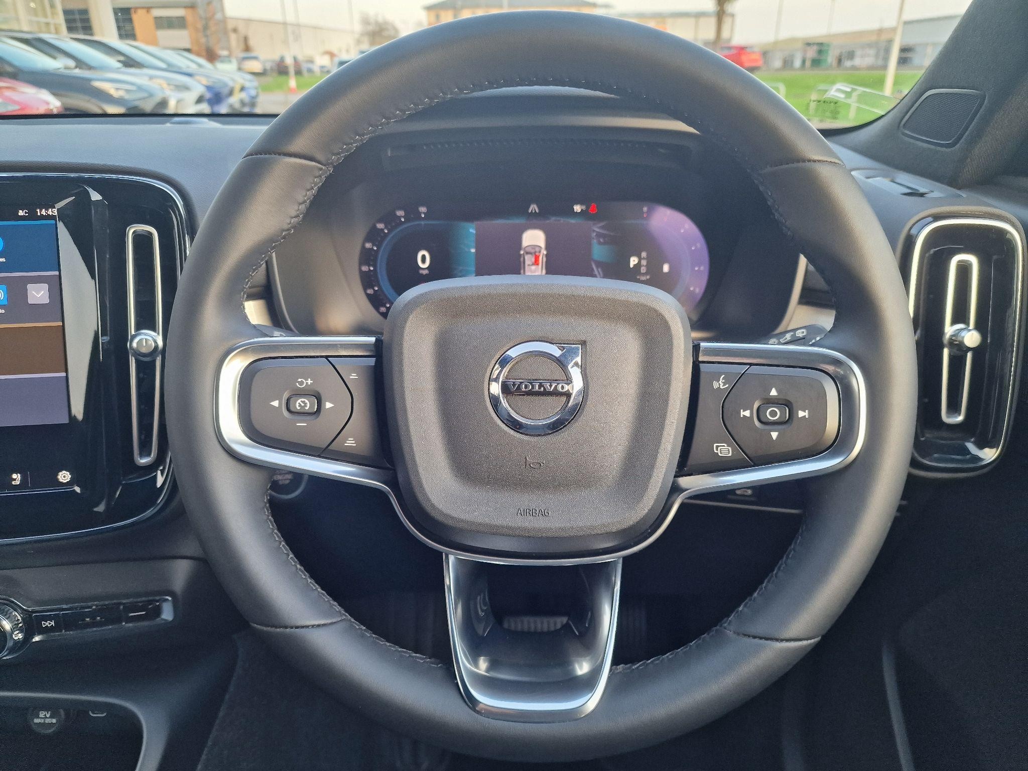 Volvo XC40 Image 8