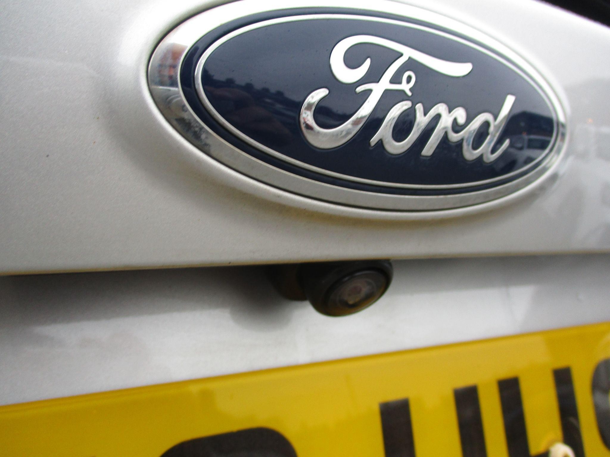 Ford Kuga Image 10