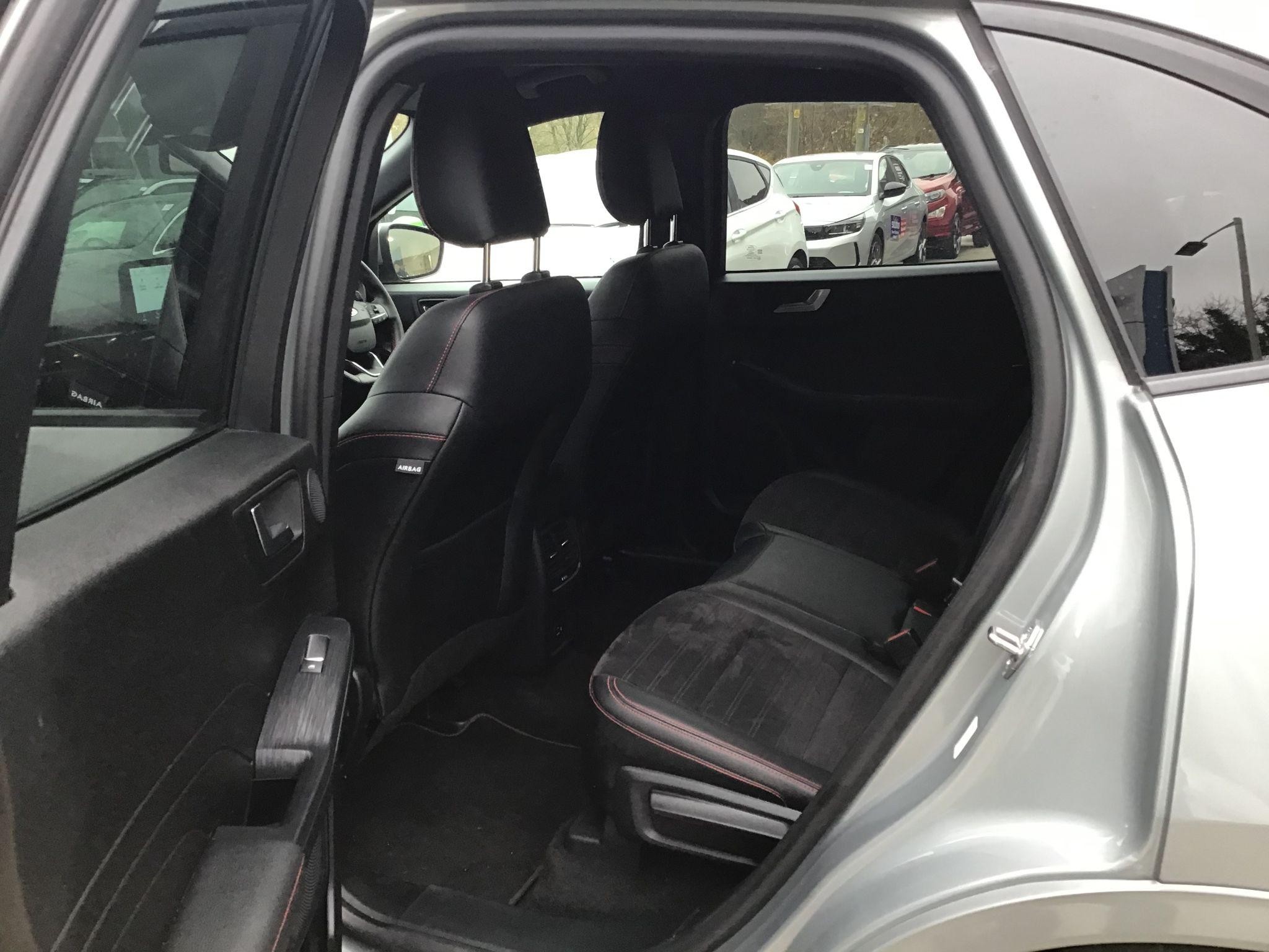 Ford Kuga Image 16