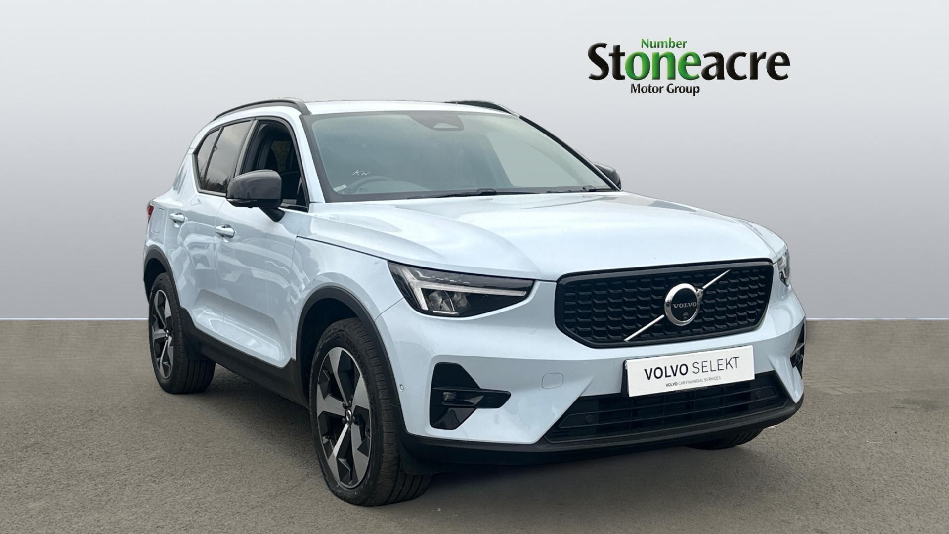 Volvo XC40 Image 1