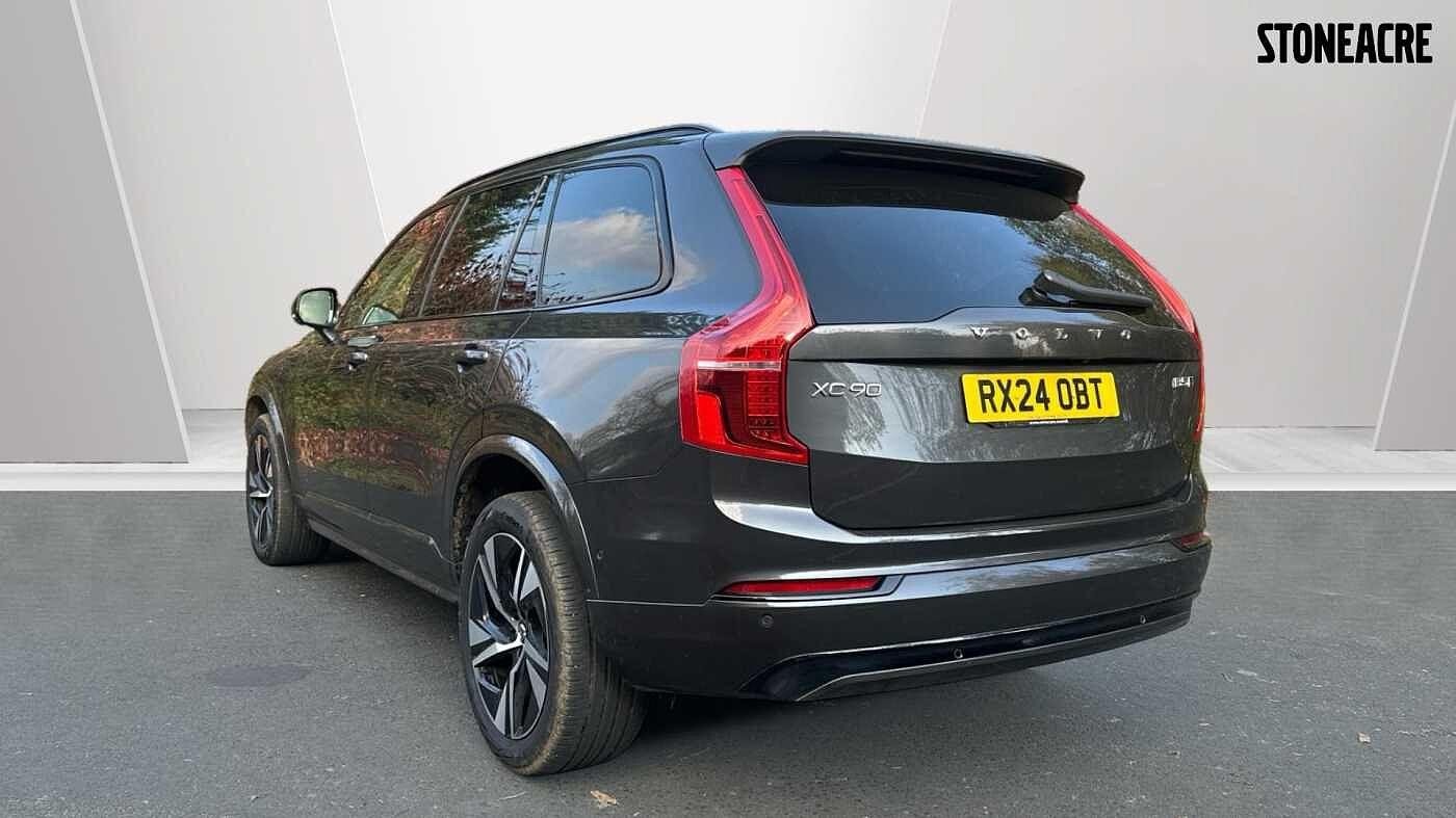 Volvo XC90 Image 2