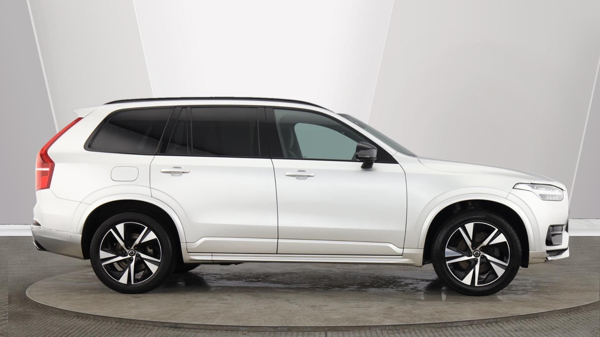 Volvo XC90 Image 2