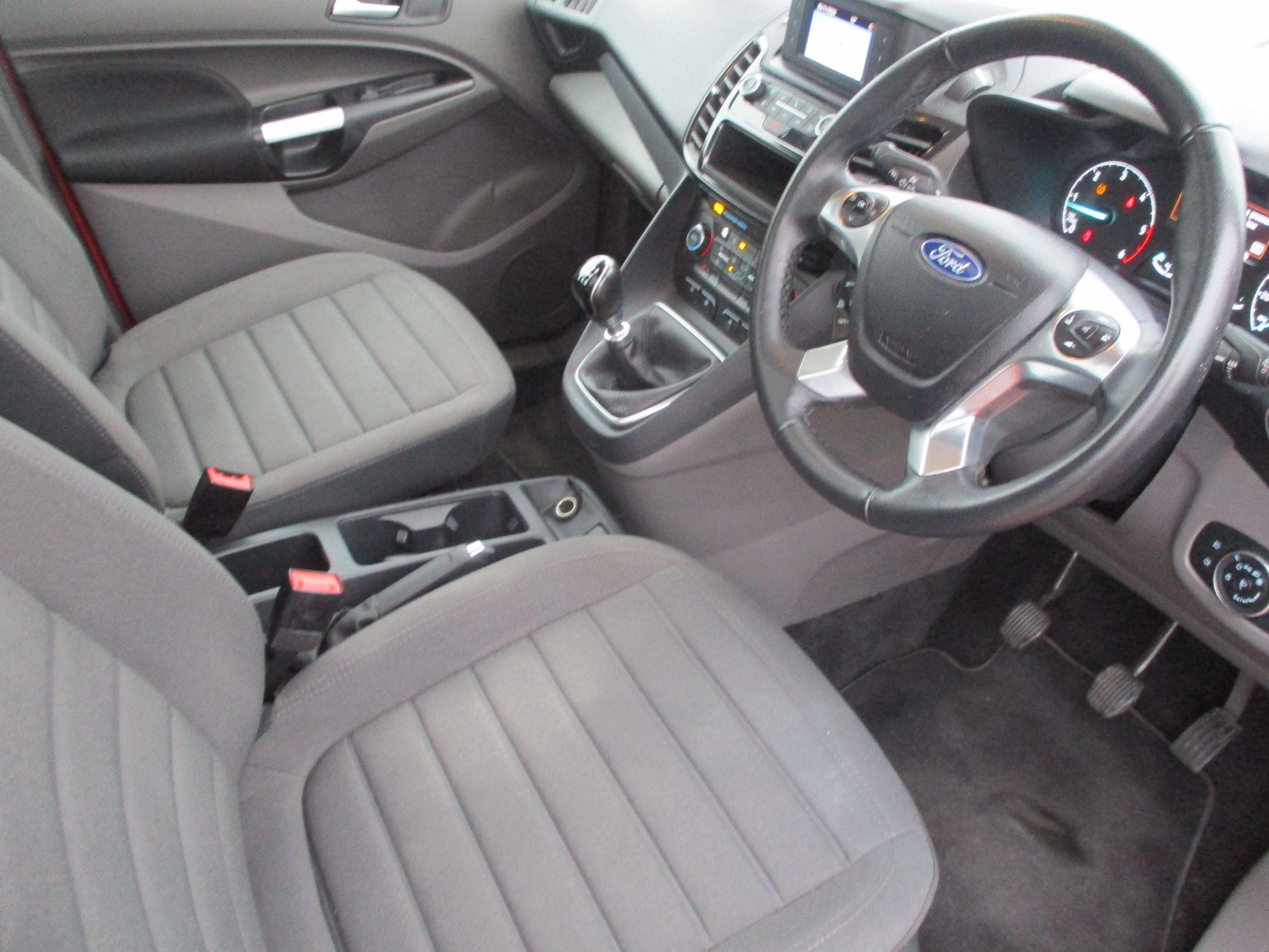 Ford Tourneo Connect Image 10