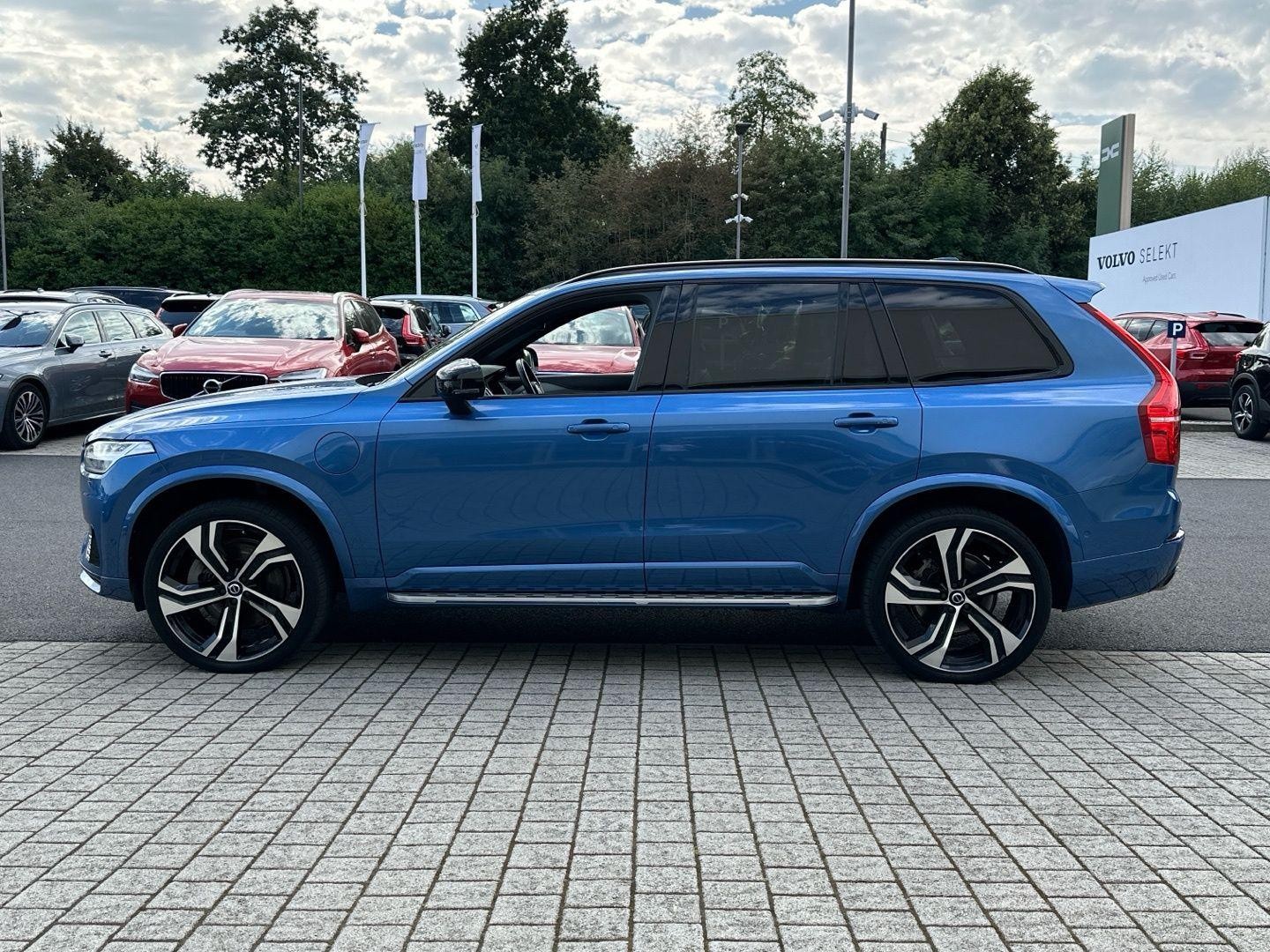 Volvo XC90 Image 8