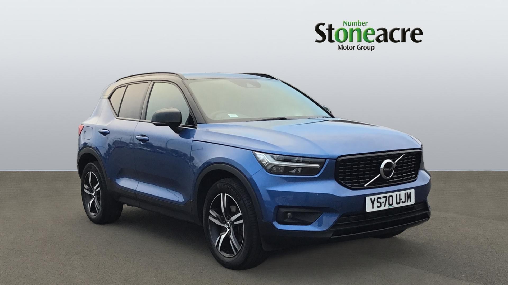 Volvo XC40 Image 1