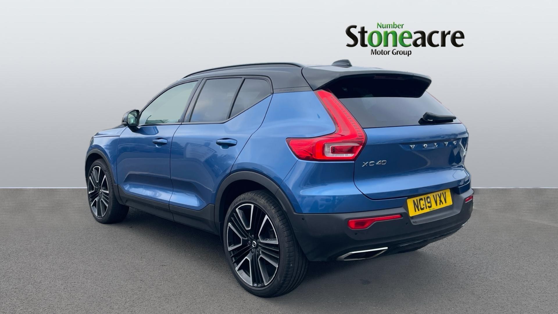 Volvo XC40 Image 2