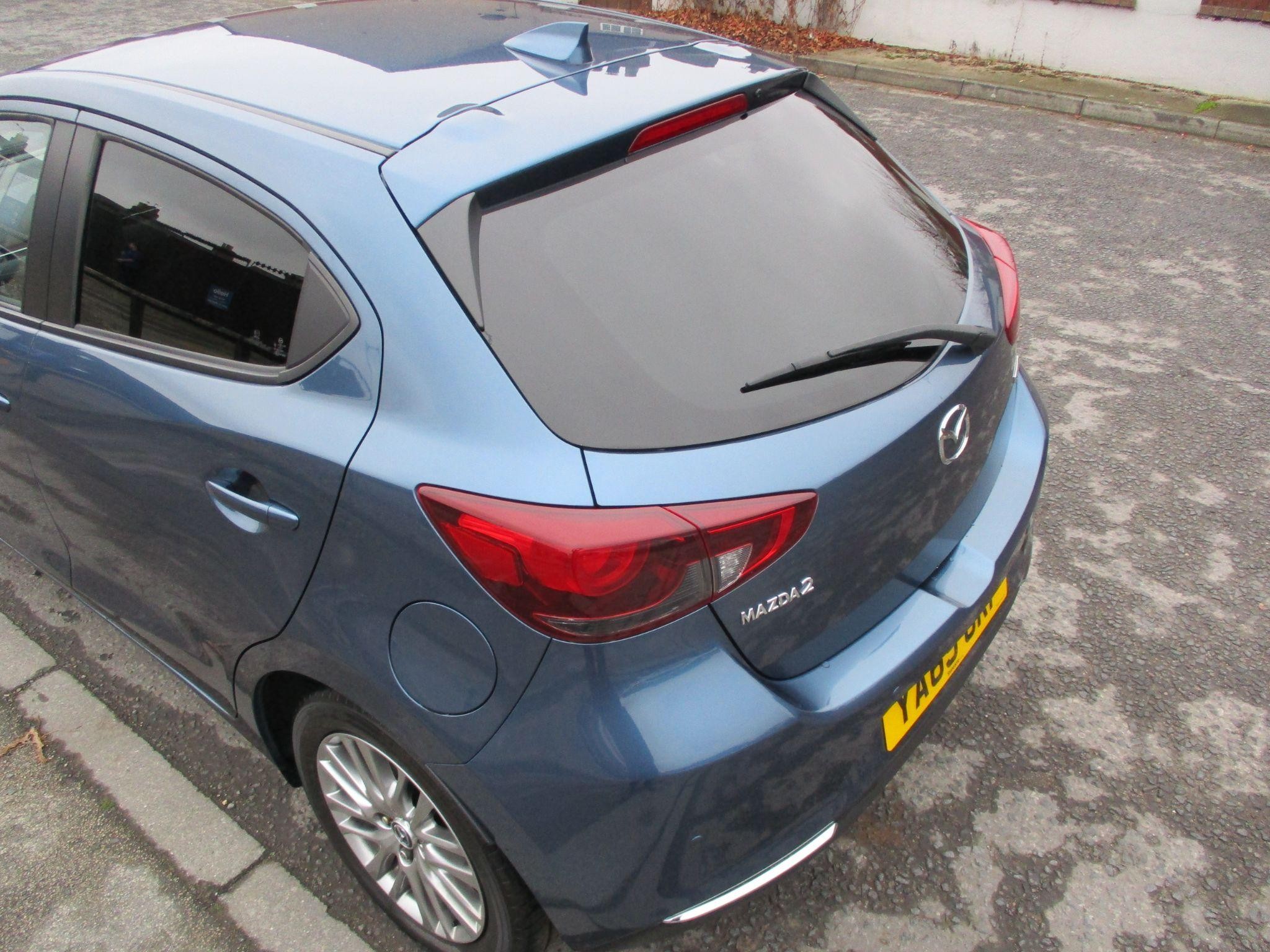 Mazda2 Image 11