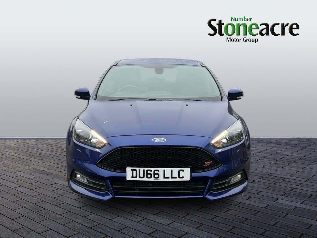 Ford Focus Image 8