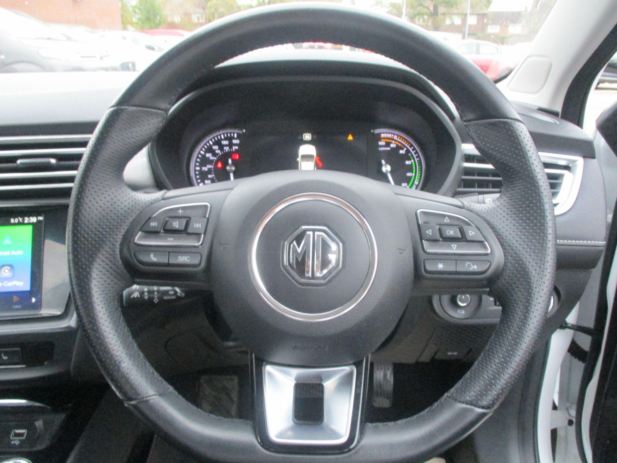 MG MG5 Image 18