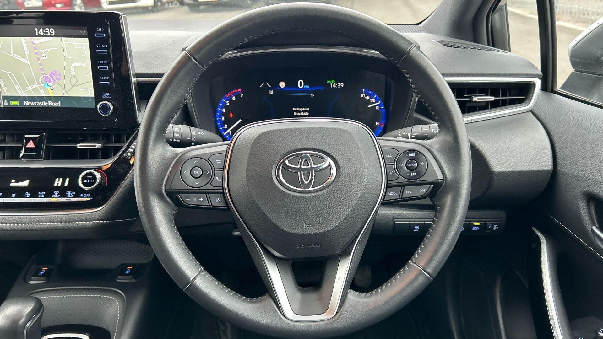 Toyota Corolla Image 12