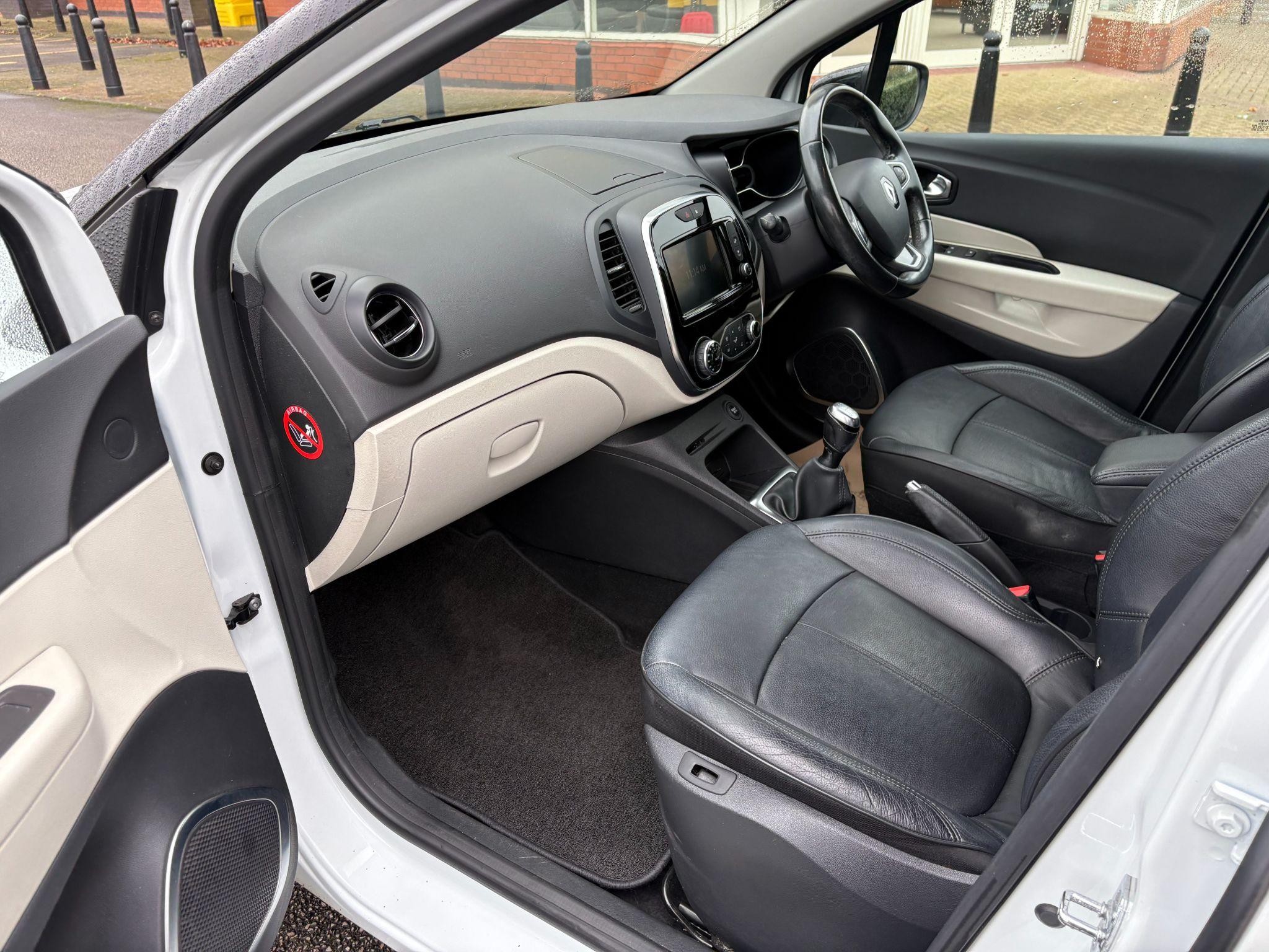 Renault Captur Image 10