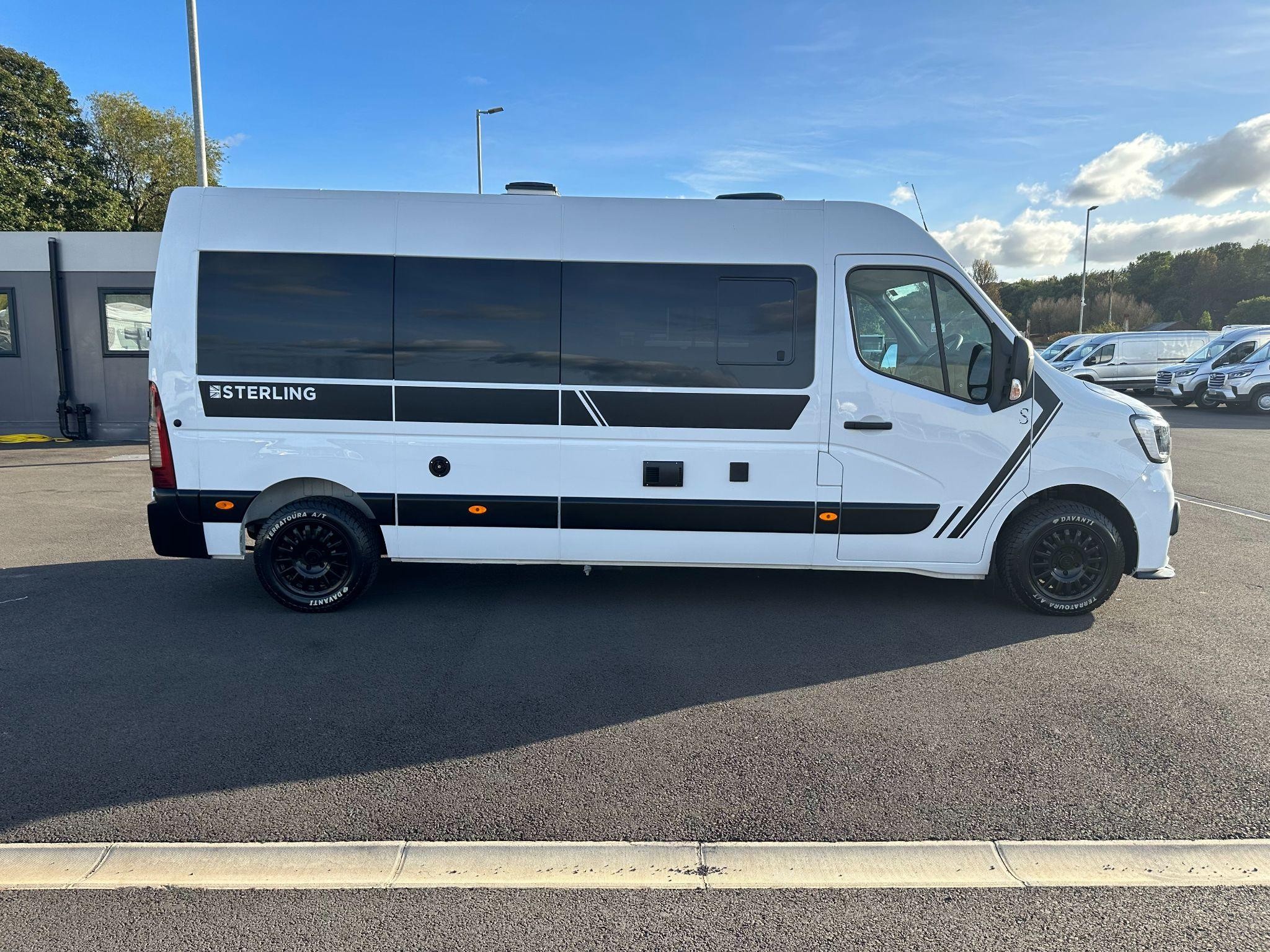 Renault Master Image 1