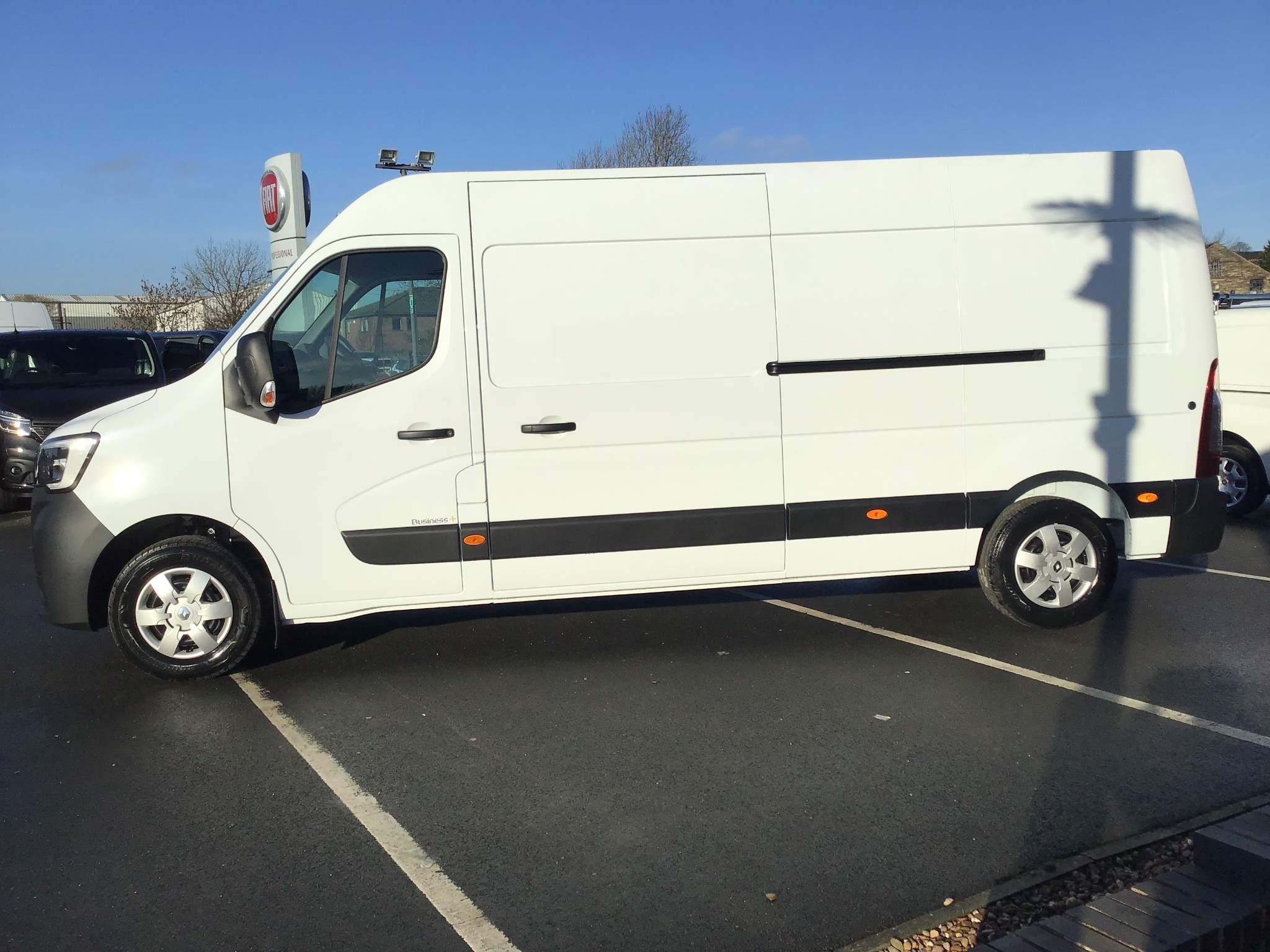 Renault Master Image 2