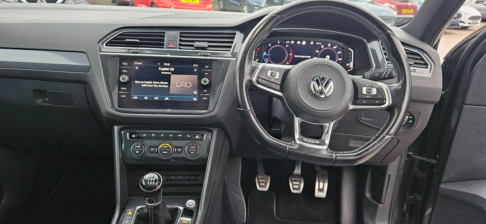 Volkswagen Tiguan Image 17