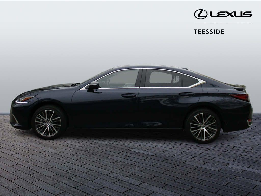 Lexus ES Image 8