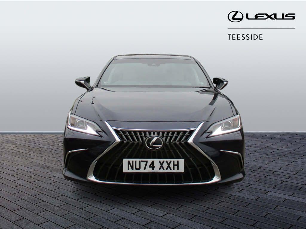 Lexus ES Image 10