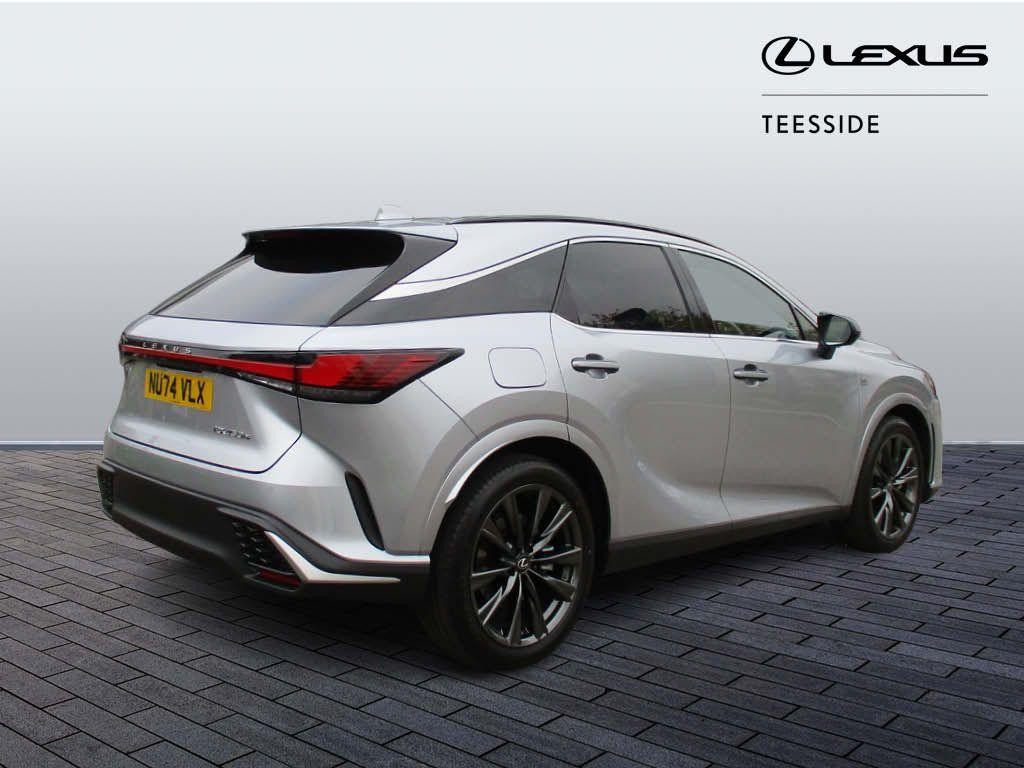 Lexus RX Image 5