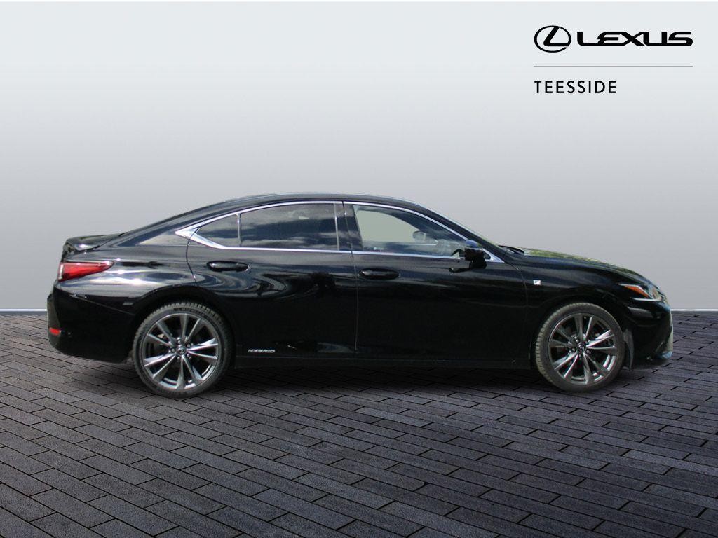 Lexus ES Self-Charging Hybrid Image 4