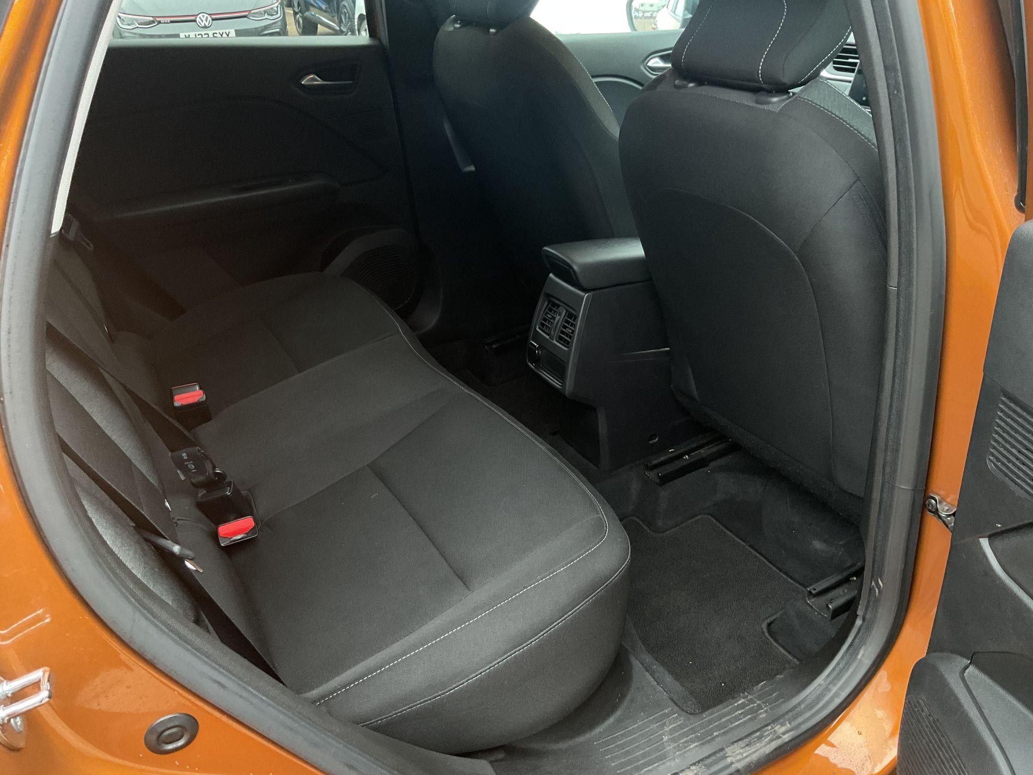 Renault Captur Image 17