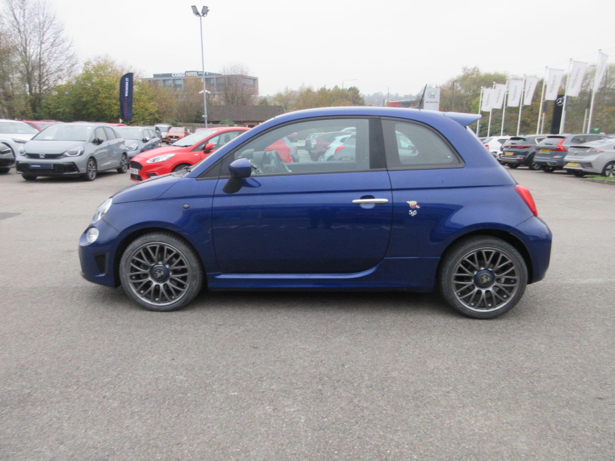 Abarth 595 Image 34