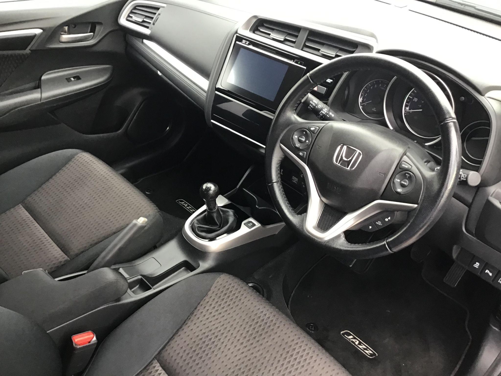 Honda Jazz Image 11