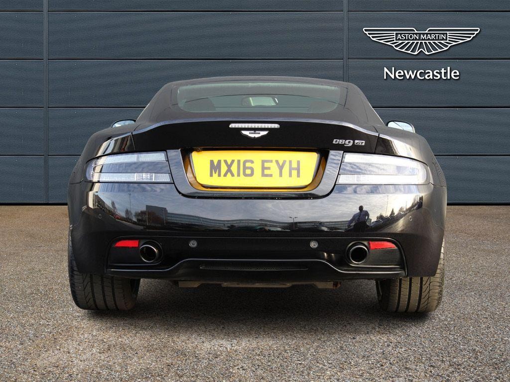 Aston Martin DB9 Image 6