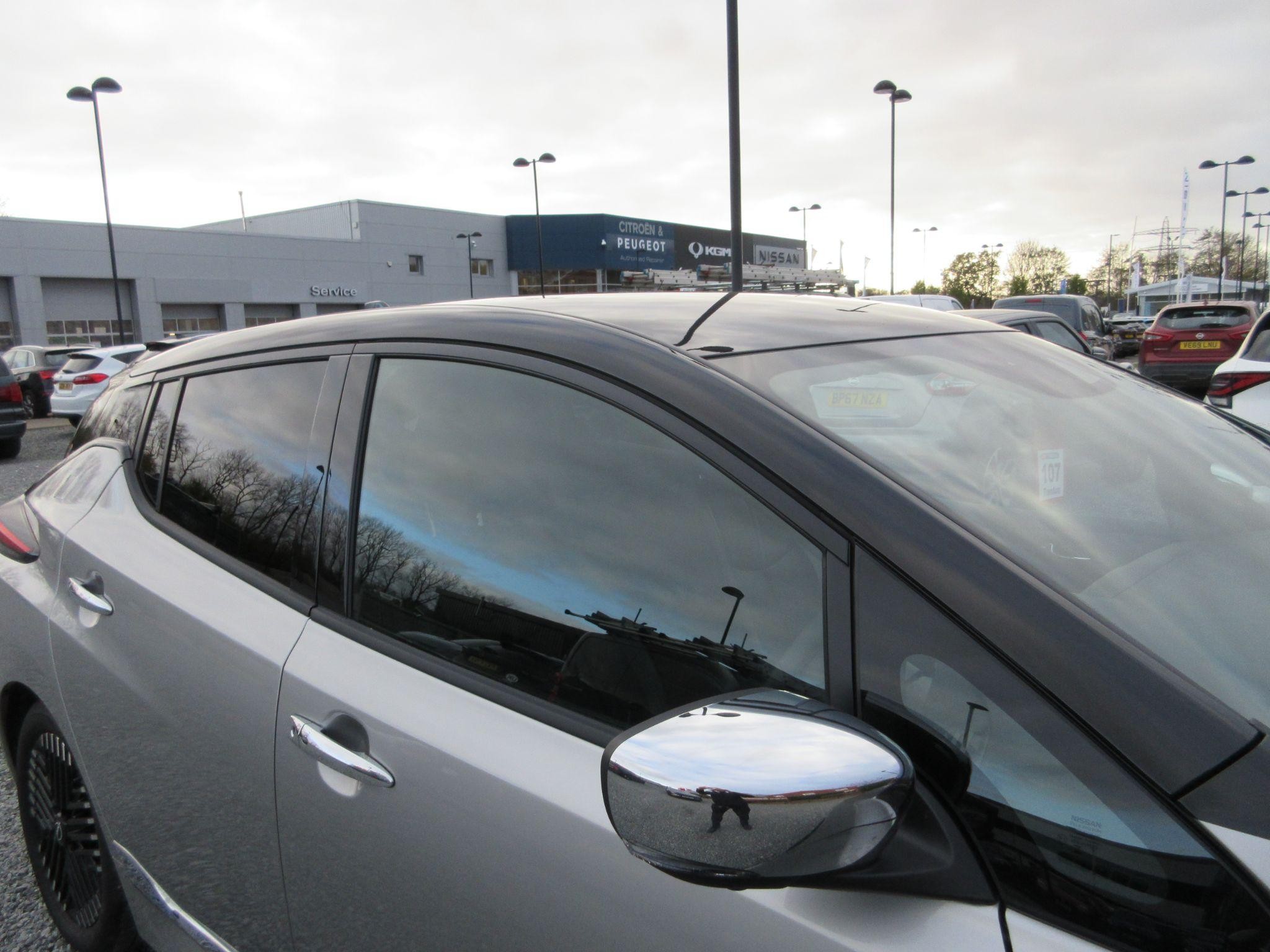 Nissan LEAF Image 11