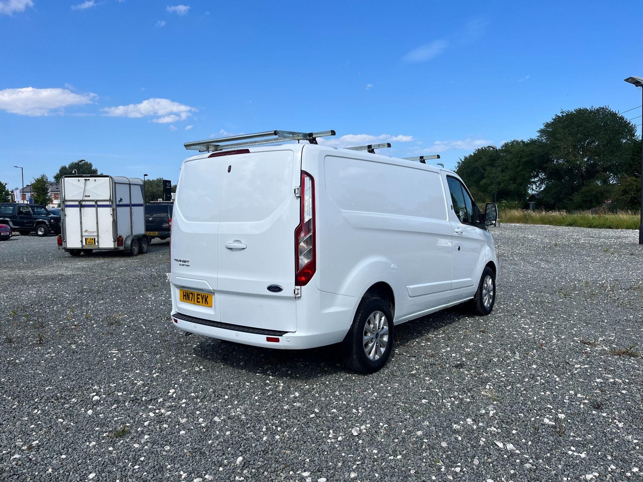 Ford Transit Custom Image 3