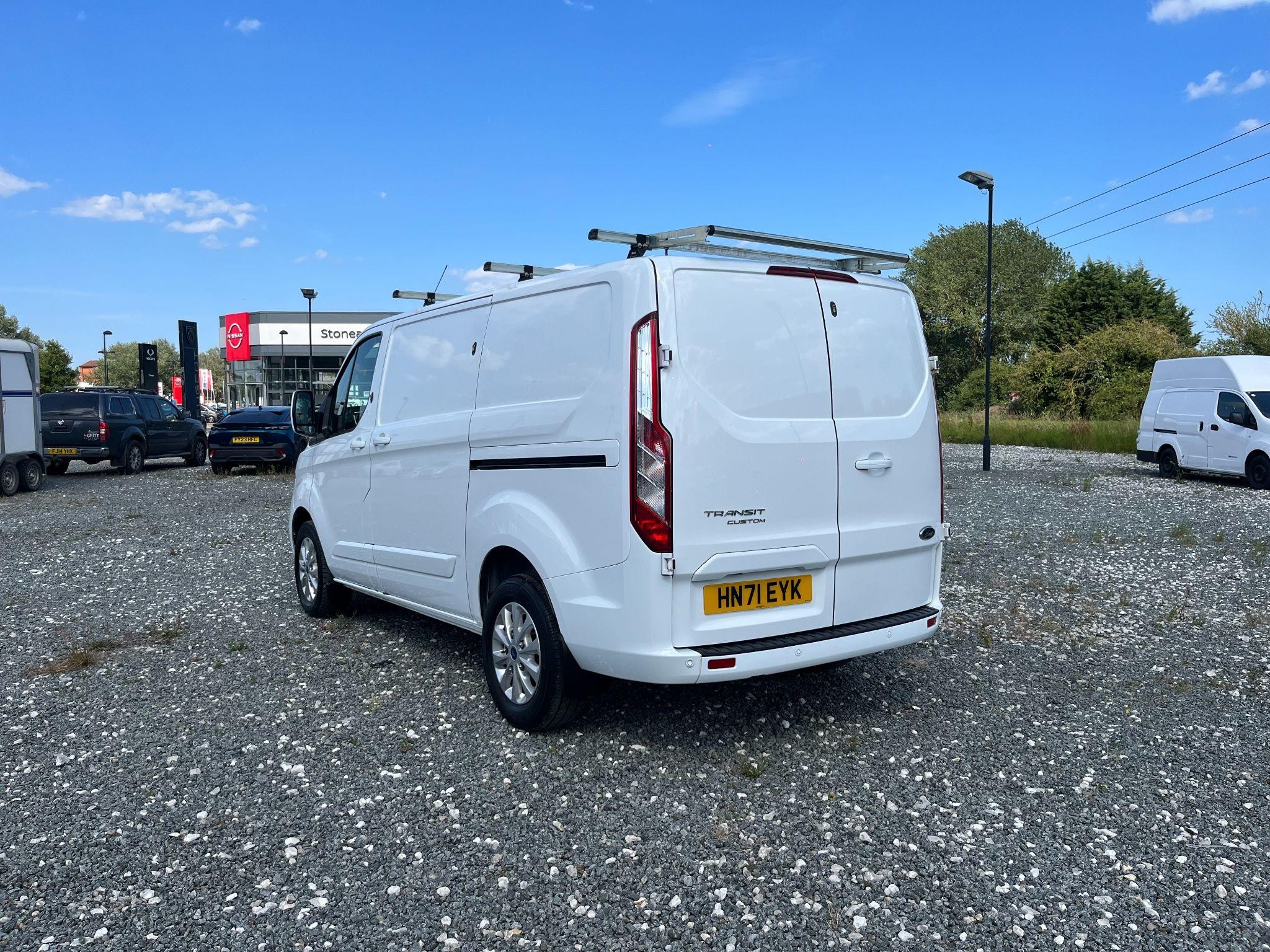 Ford Transit Custom Image 5