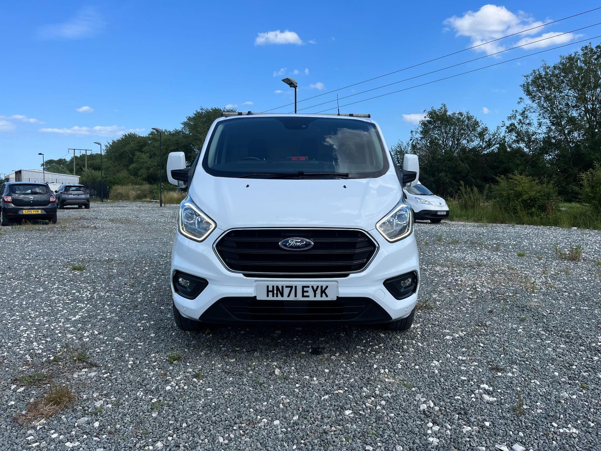 Ford Transit Custom Image 8