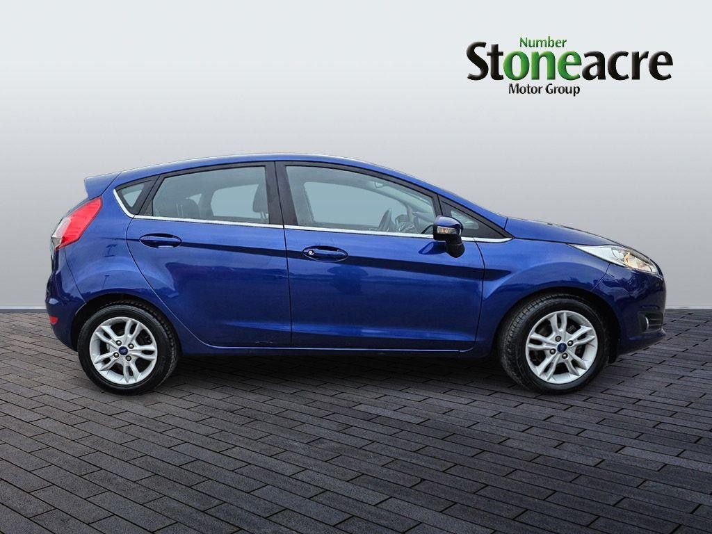 Ford Fiesta Image 2