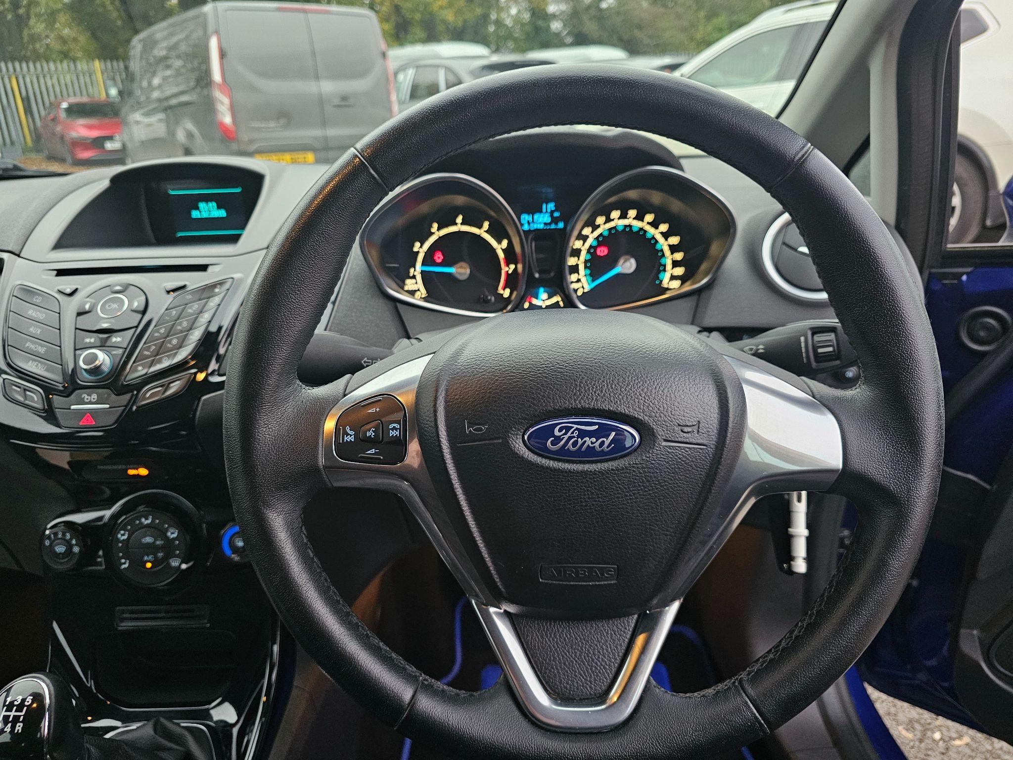 Ford Fiesta Image 12