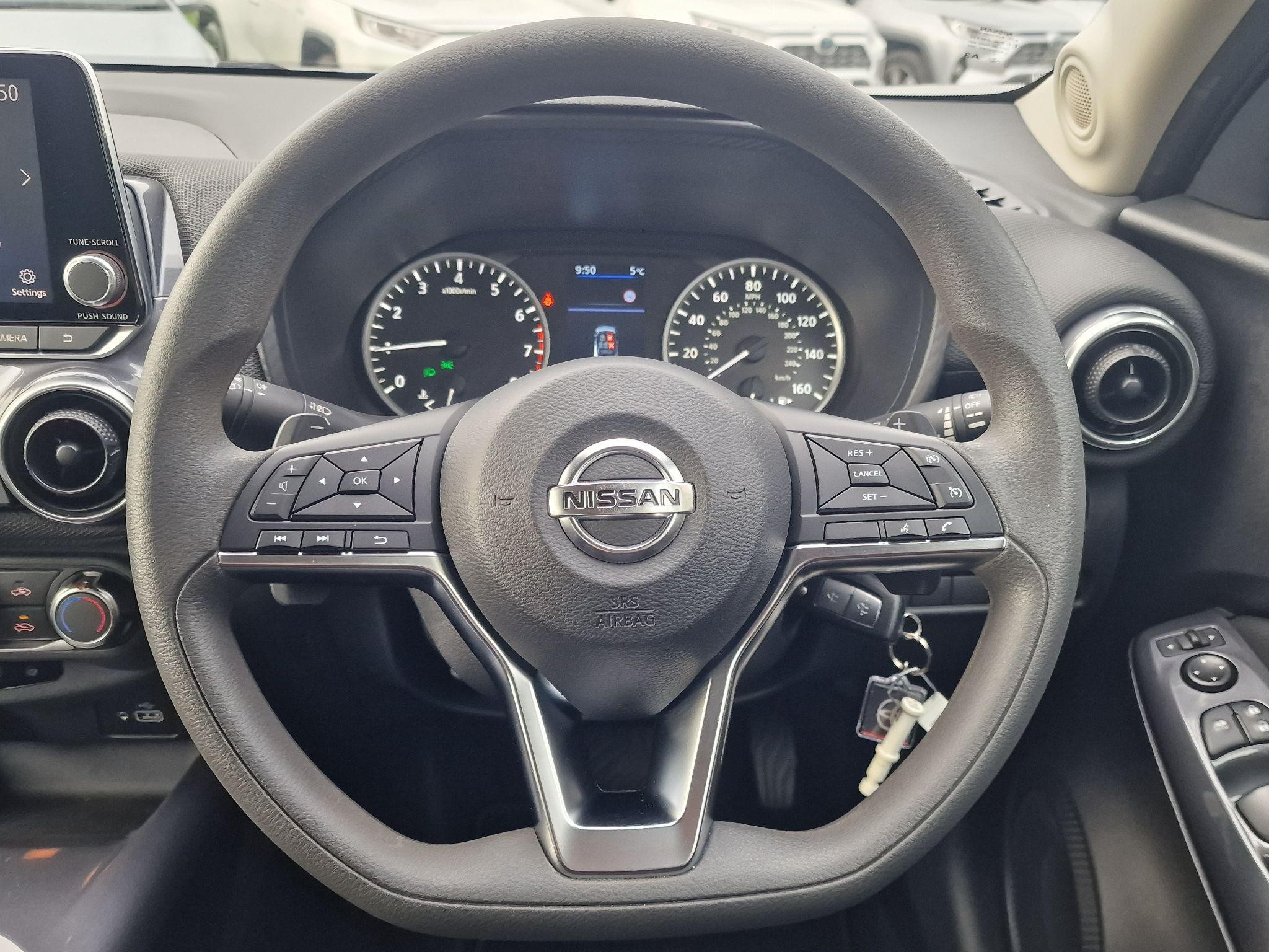 Nissan Juke Image 8