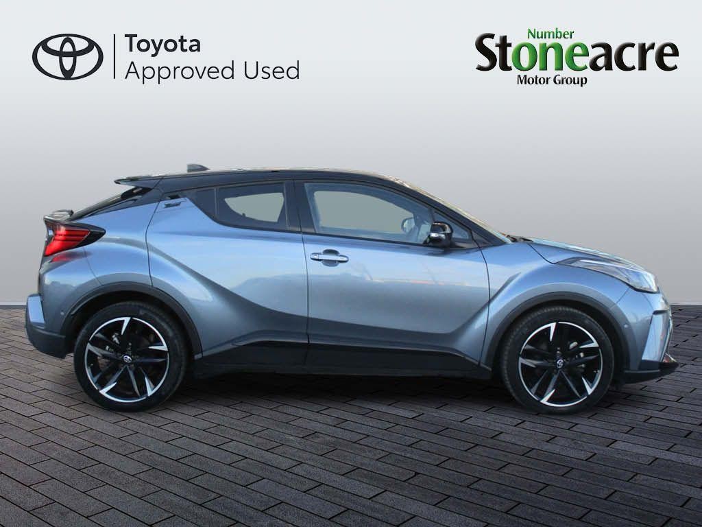 Toyota C-HR Image 4