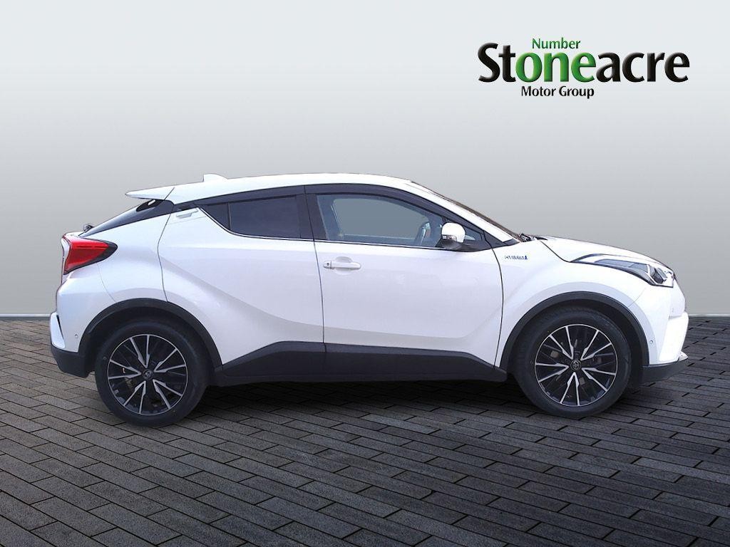 Toyota C-HR Image 7