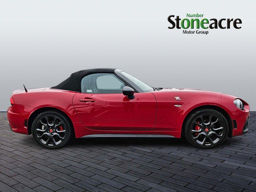 Abarth 124 Spider Image 2