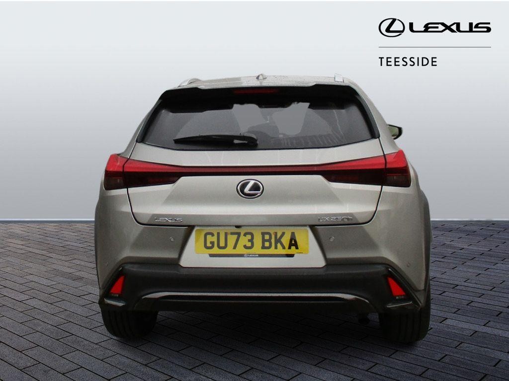 Lexus UX Image 6