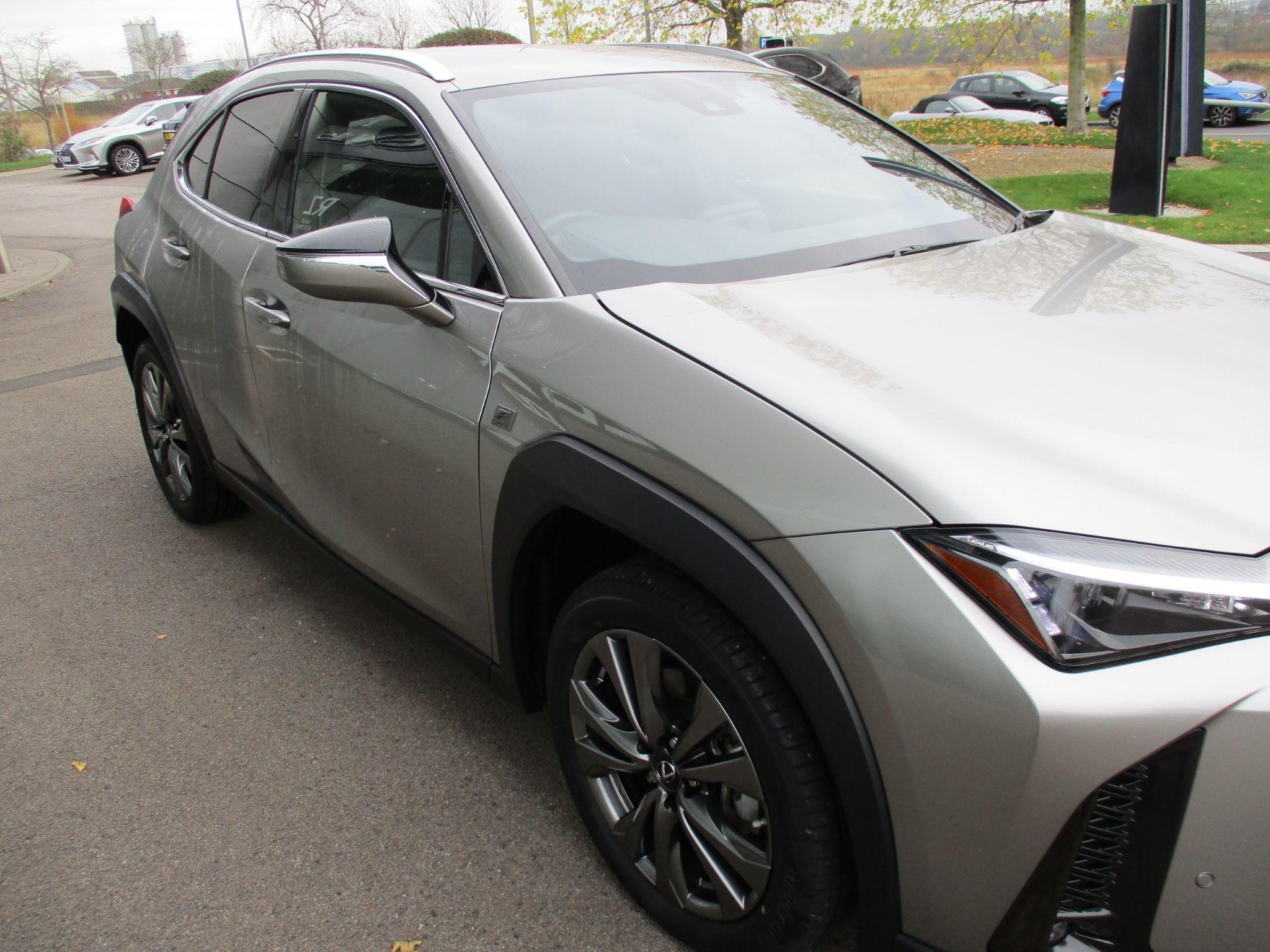 Lexus UX Image 37