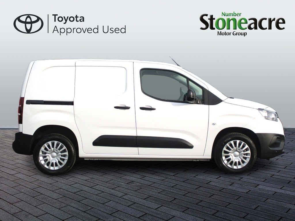 Toyota Proace City Image 4