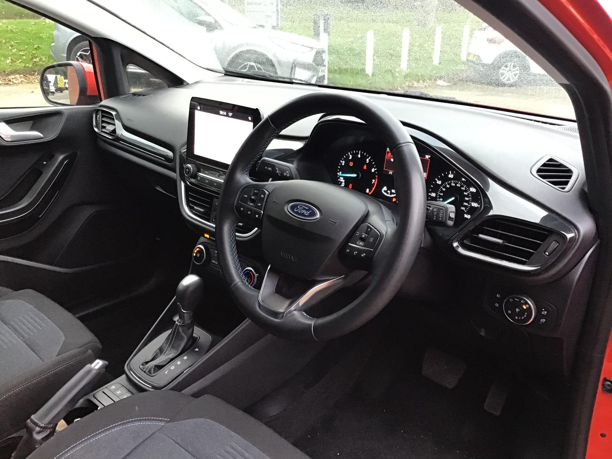 Ford Fiesta Image 11