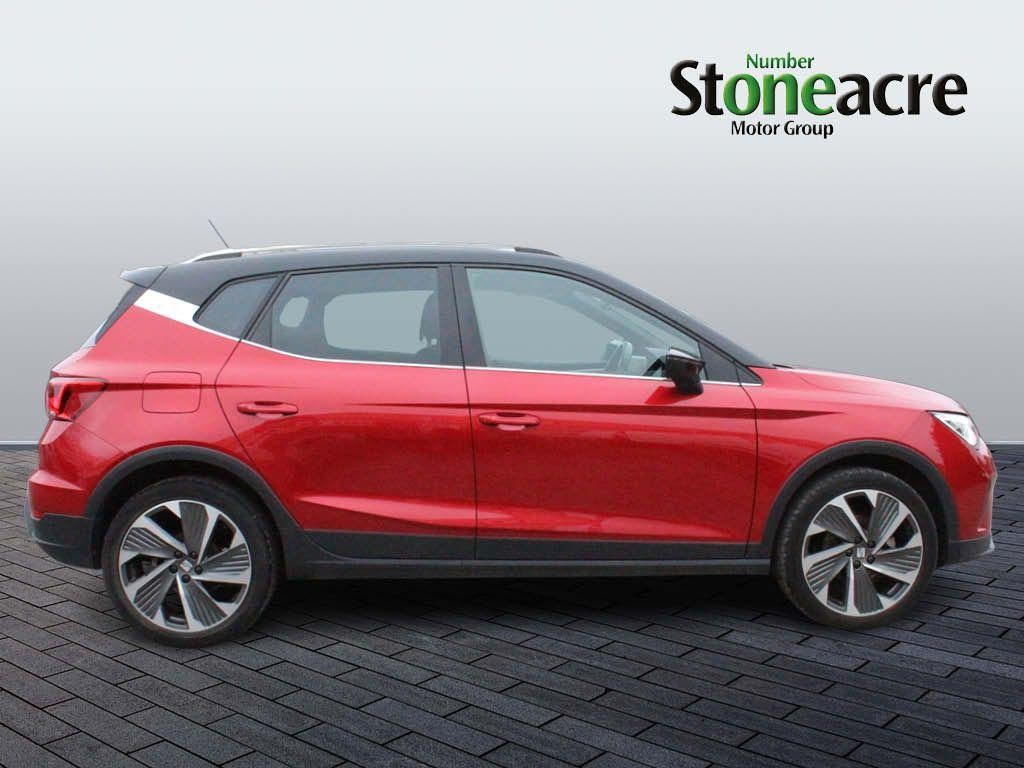 SEAT Arona Image 2