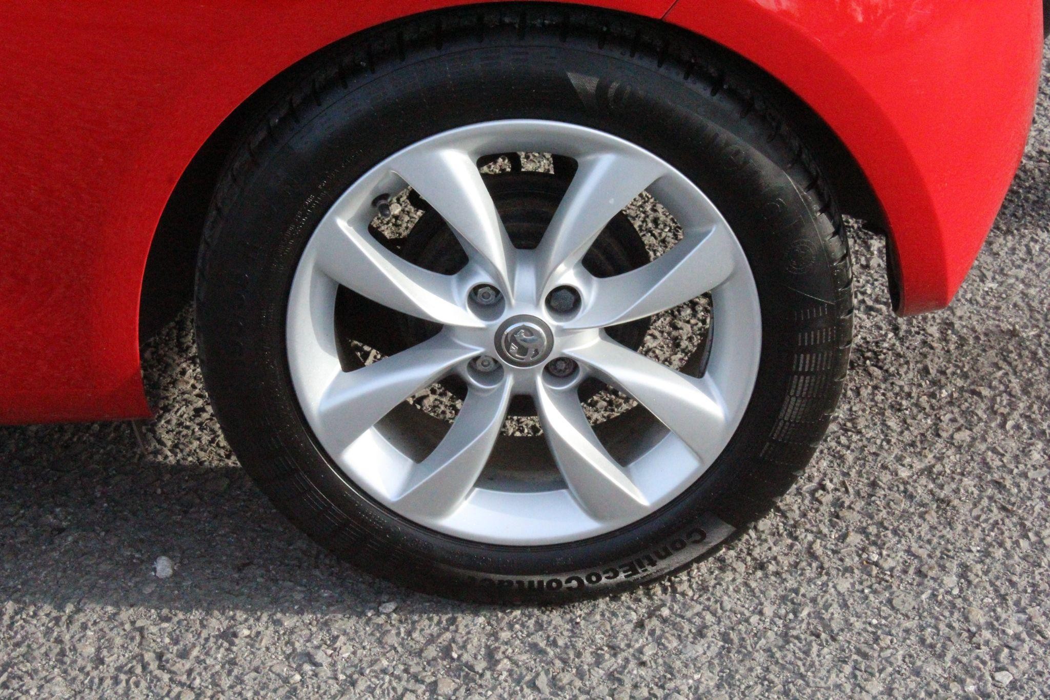 Vauxhall Adam Image 9