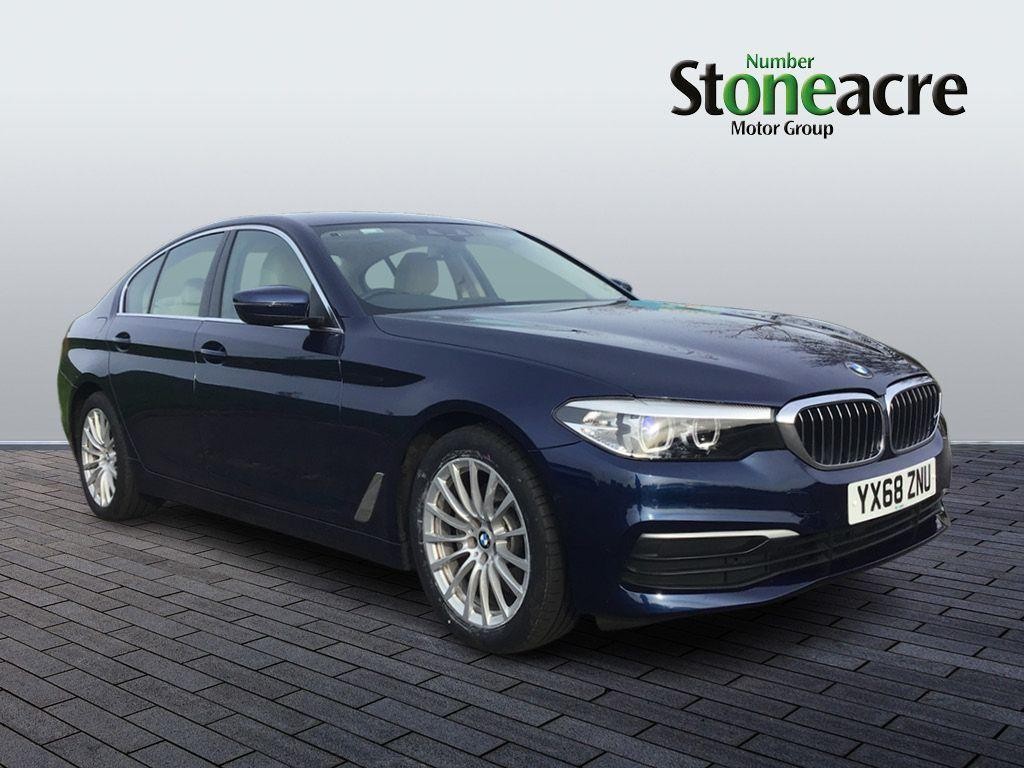 BMW 5 Series Image 1